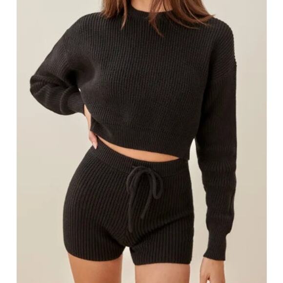 Reformation Pants - Reformation Sanzo Women's‎ Knit Shorts Size Medium Black Pull On Sweater Shorts